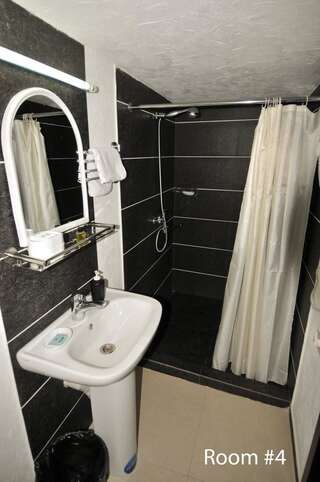 Отель Hotel Pipo Гудаури Четырехместный номер-5