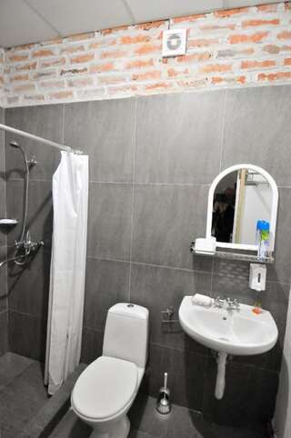Отель Hotel Pipo Гудаури Стандартный четырехместный номер-5